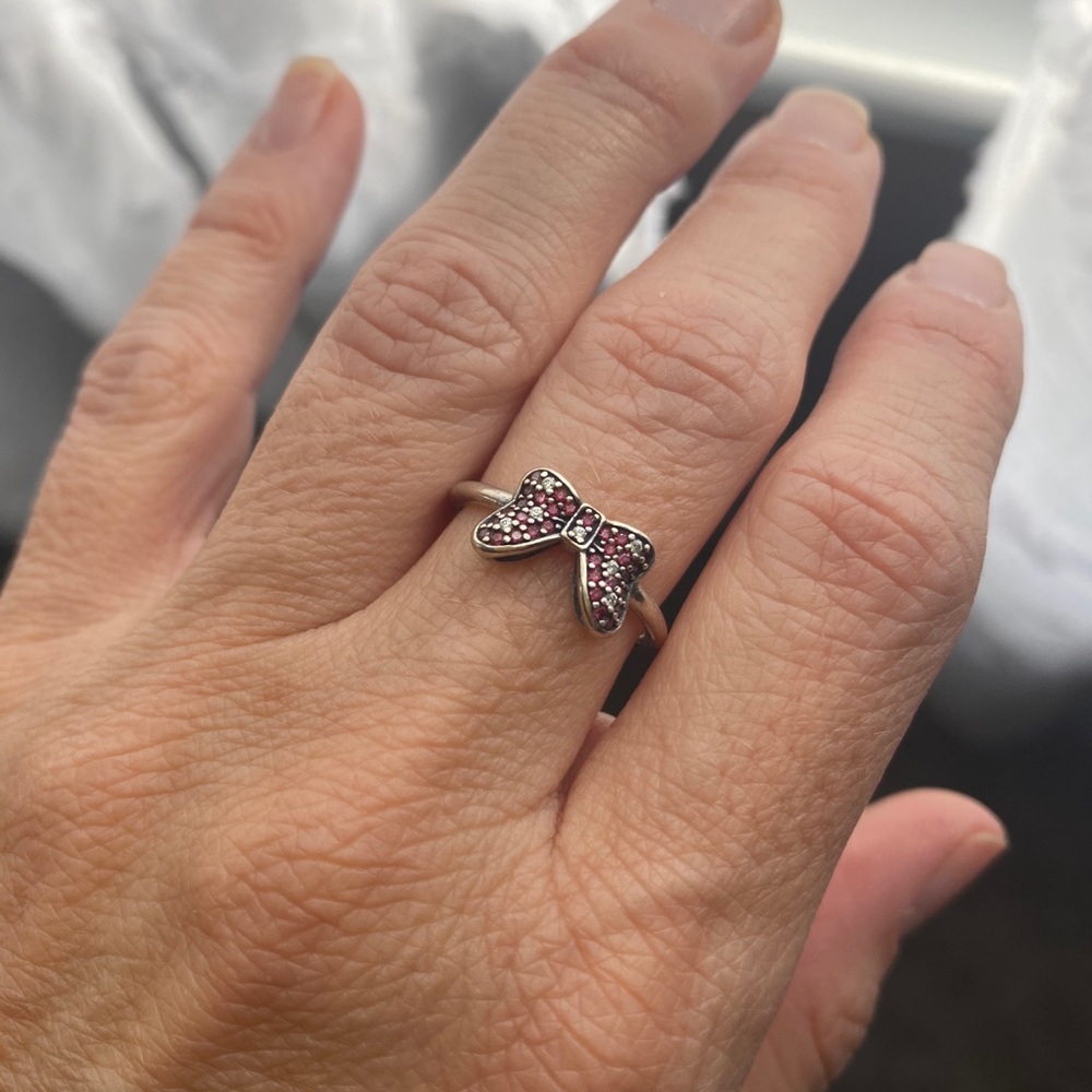 SOLD Pandora Minnie Mouse ring size 6 (52)